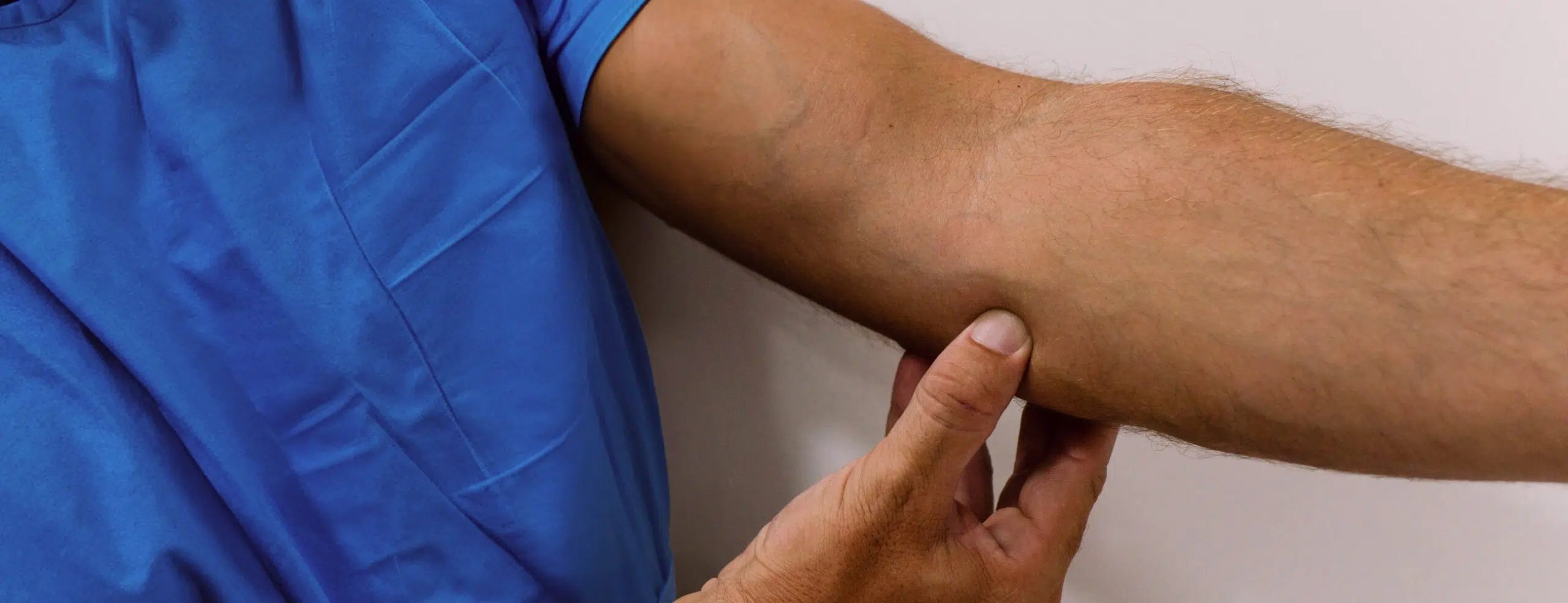 Épitrochléite ou golf elbow